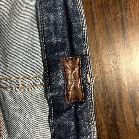 MOTHER Distressed Blue Ankle Jeans - Picture 3 of 8